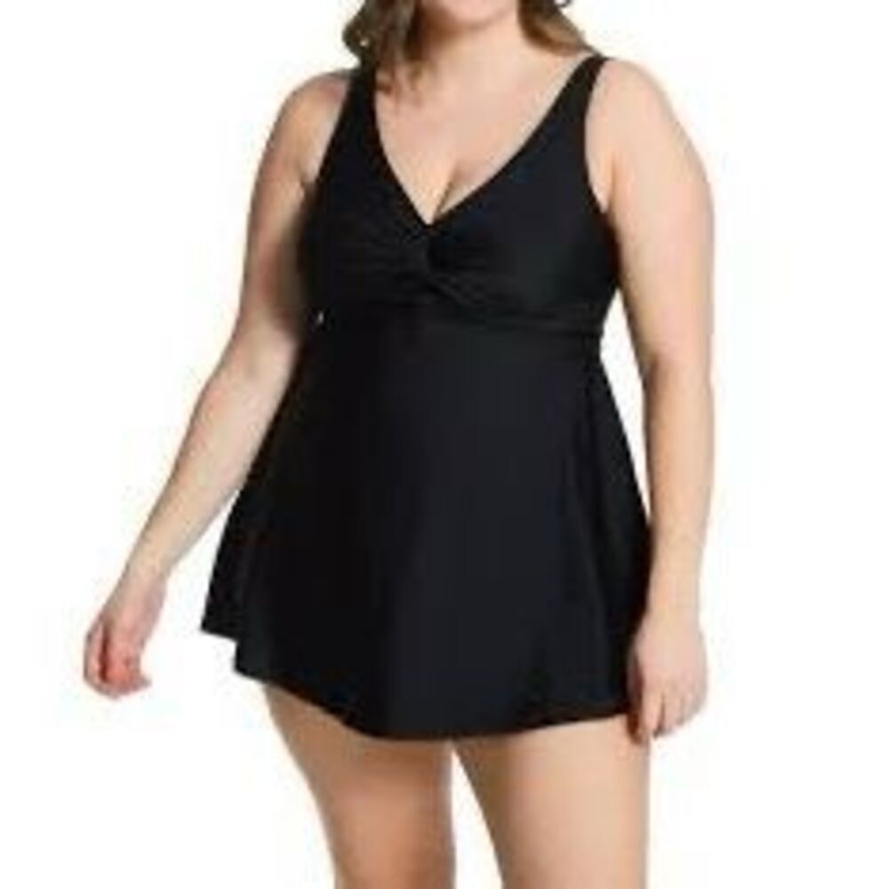 NWT Raisins Curve Trendy Plus Size Lucia Twist-Front Swimdress in black  Size 22